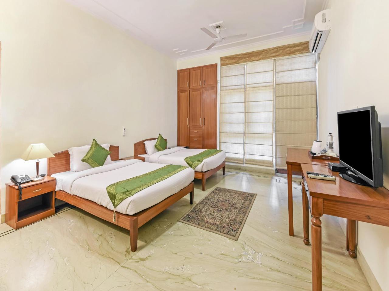 Hotel Treebo Trip The Nest Corporate Greater Noida Exteriér fotografie