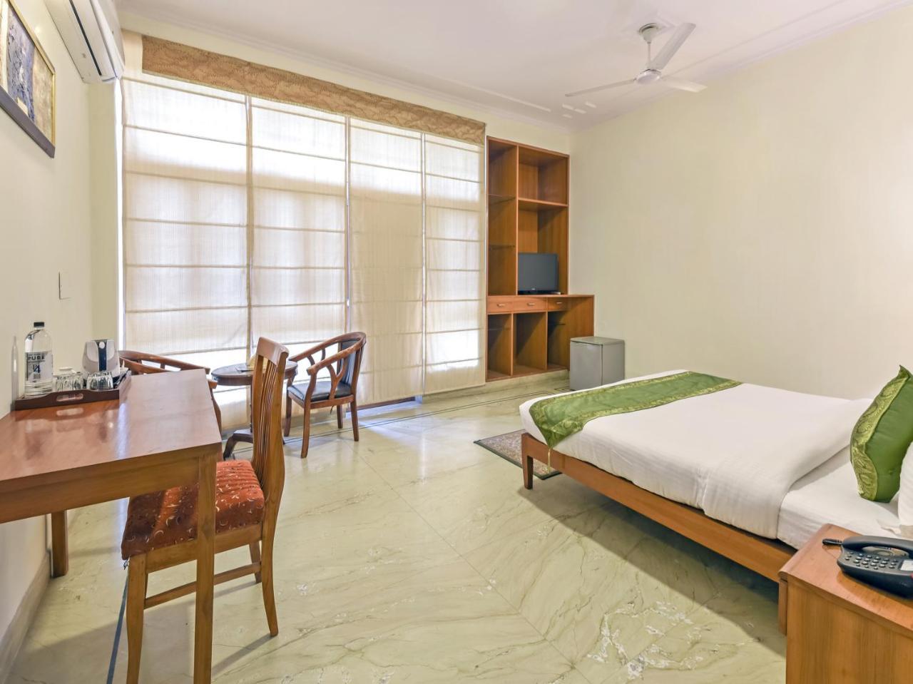 Hotel Treebo Trip The Nest Corporate Greater Noida Exteriér fotografie
