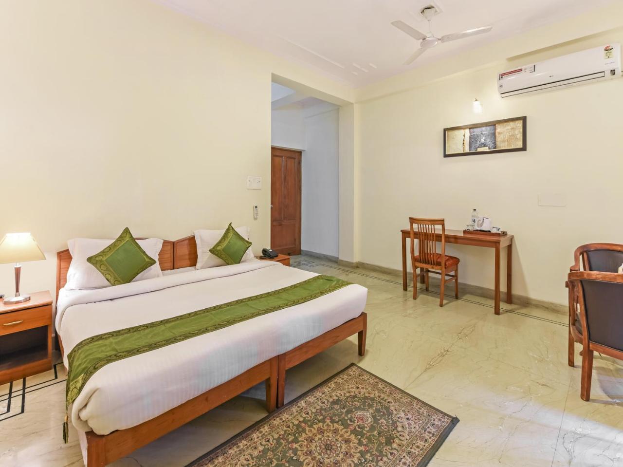 Hotel Treebo Trip The Nest Corporate Greater Noida Exteriér fotografie